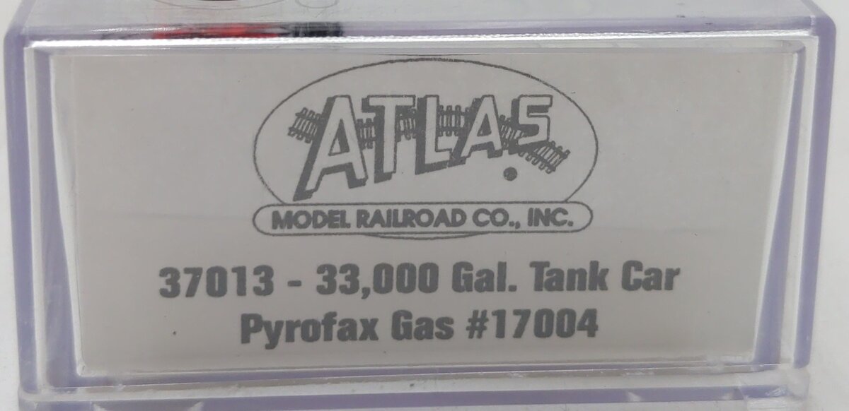 Atlas 37013 N Scale Pyrofax Gas 33,000 Gallon Tank Car #17004