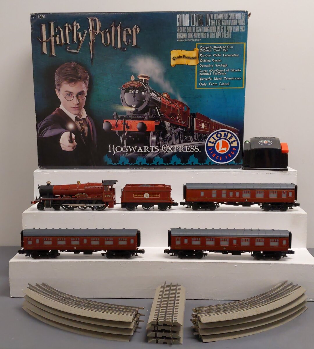Lionel 7-11020 O Gauge Harry Potter Hogwarts Express Steam Train Set MT/Box
