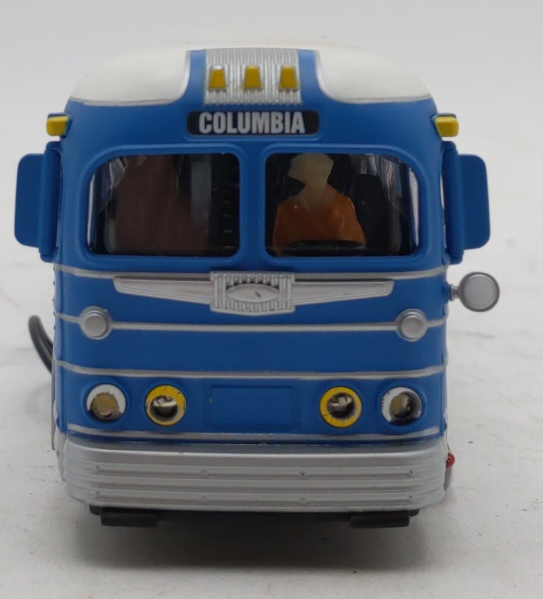 MTH 30-50009 1:48 Scale Greyhound Die-Cast Bus