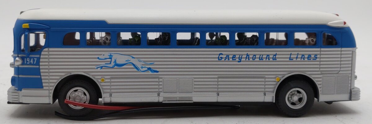 MTH 30-50009 1:48 Scale Greyhound Die-Cast Bus