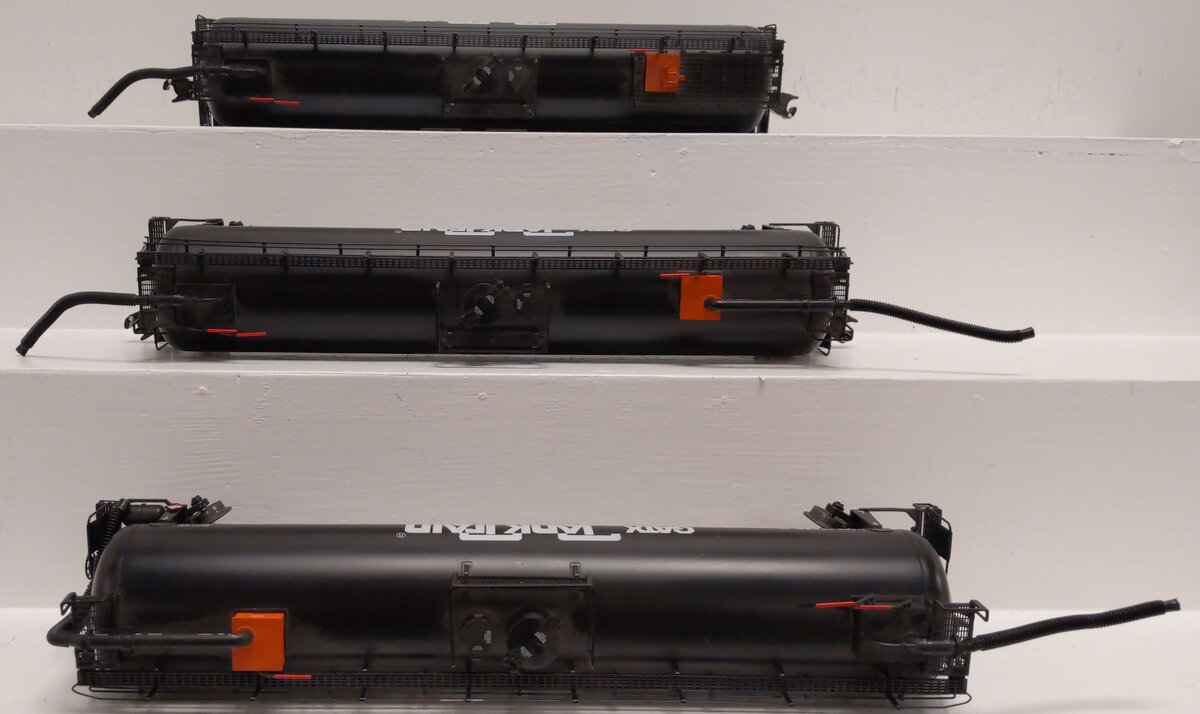 Lionel 6-17983 O Gauge GATX Tank Train Intermediate Cars (Set of 3) NIB