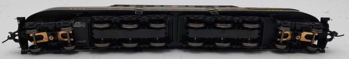 Bachmann 65303 HO PRR 5-Stripe Green GG-1 Electric Locomotive #4935 DCC Sound