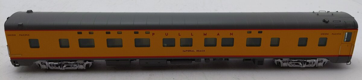 Walthers 932-9490 HO Scale Union Pacific PS 4-4-2 Sleeper Car