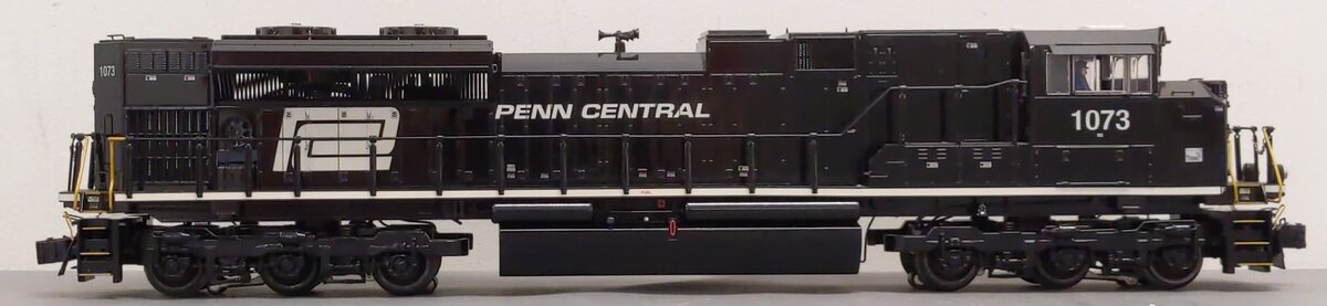 Lionel 6-39645 Penn Central NS Heritage Legacy SD70ACe Diesel Locomotive #1073