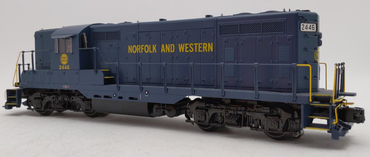 Lionel 6-28592 O Gauge Norfolk & Western GP7 Diesel Engine w/Legacy #2446