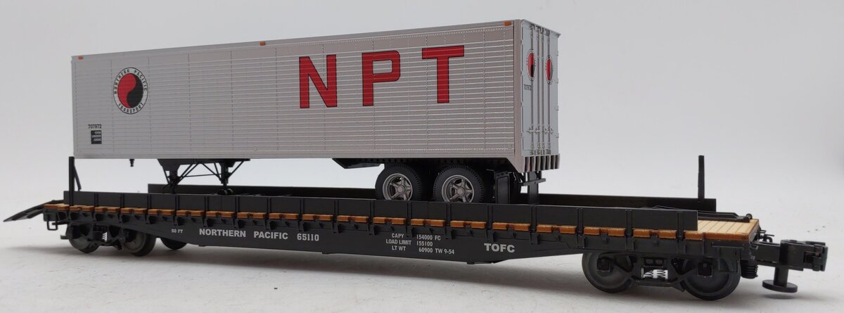 Lionel 6-84870 O Northern Pacific 50' Flatcar PS-4 with 40' Trailer #65110