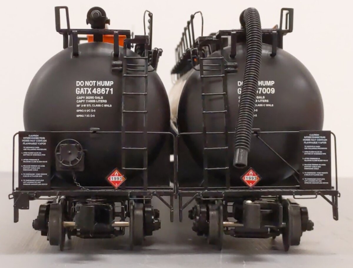 Lionel 6-29774 O GATX TankTrain Tank Car (Set of 2)