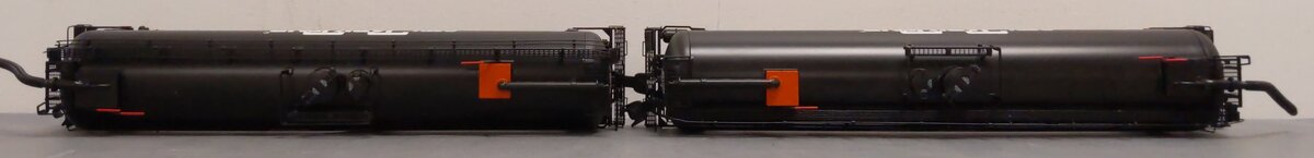 Lionel 6-29774 O GATX TankTrain Tank Car (Set of 2)