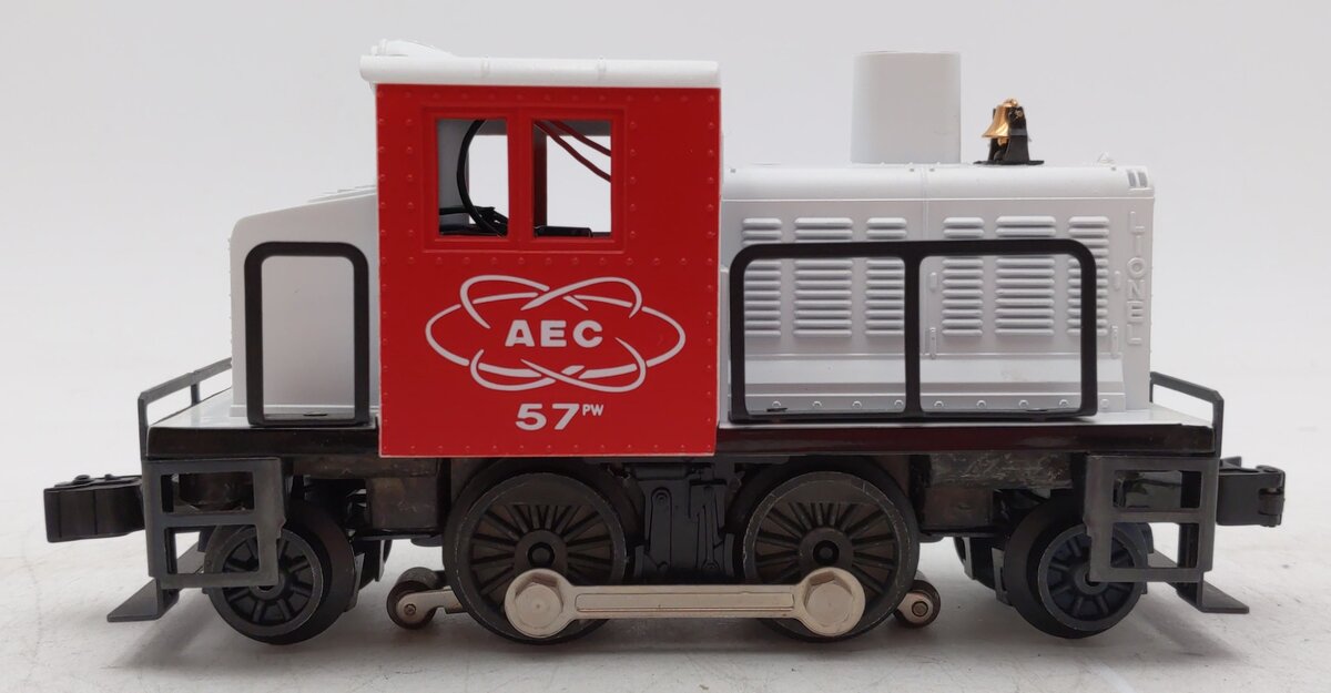 Lionel 6-18583 O Gauge AEC Postwar Celebration Switcher #57 LN/Box