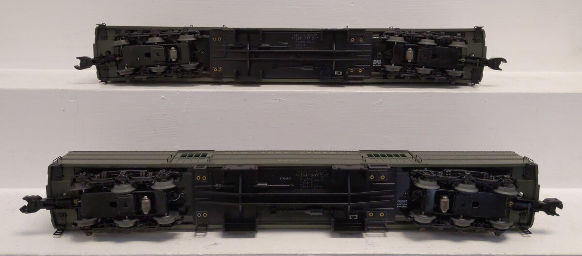 Lionel 6-85336 O New York Central 18" Heavyweight Mail & Express Baggage 2-Car