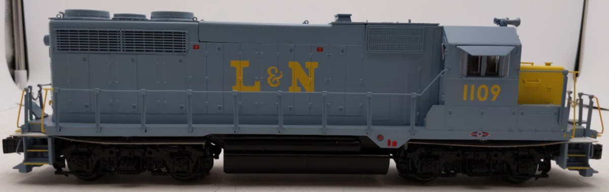 Lionel 6-38866 O Gauge Louisville & Nashville GP35 Diesel Engine #1109 w Legacy