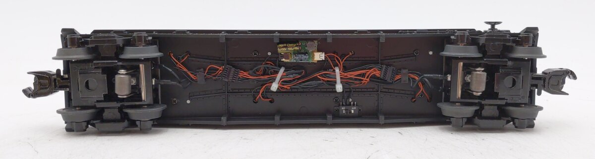 MTH 30-76784 O Halloween Flatcar with Headstones & Flickering Lighted Cand