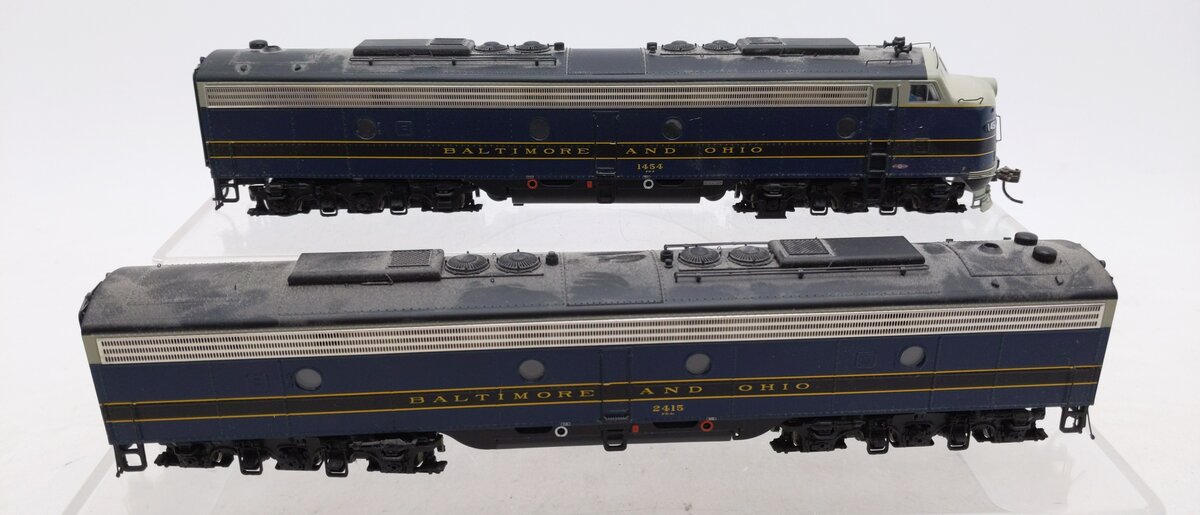 Walthers 920-41368 HO Baltimore & Ohio EMD E-9A/E8Bm Diesel Loco #1454/2415 EX/Box