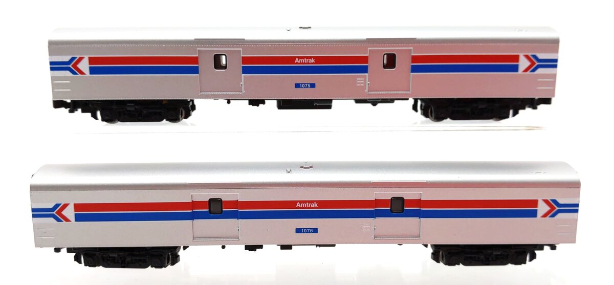 Kato 106-3512 N Scale Amtrak Smooth side Baggage Cars (Set of 2) LN/Box