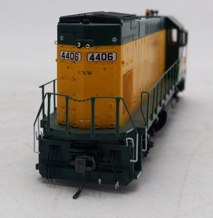 Athearn G68104 HO C&NW OY Scheme GP15-1 Diesel Locomotive w/DCC & Sound #4406