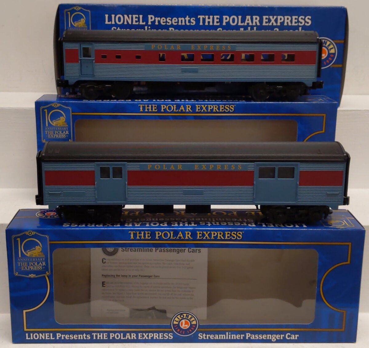 Lionel 6-35290 O Polar Express Streamliner Passenger Car Add-On (2Pk.)