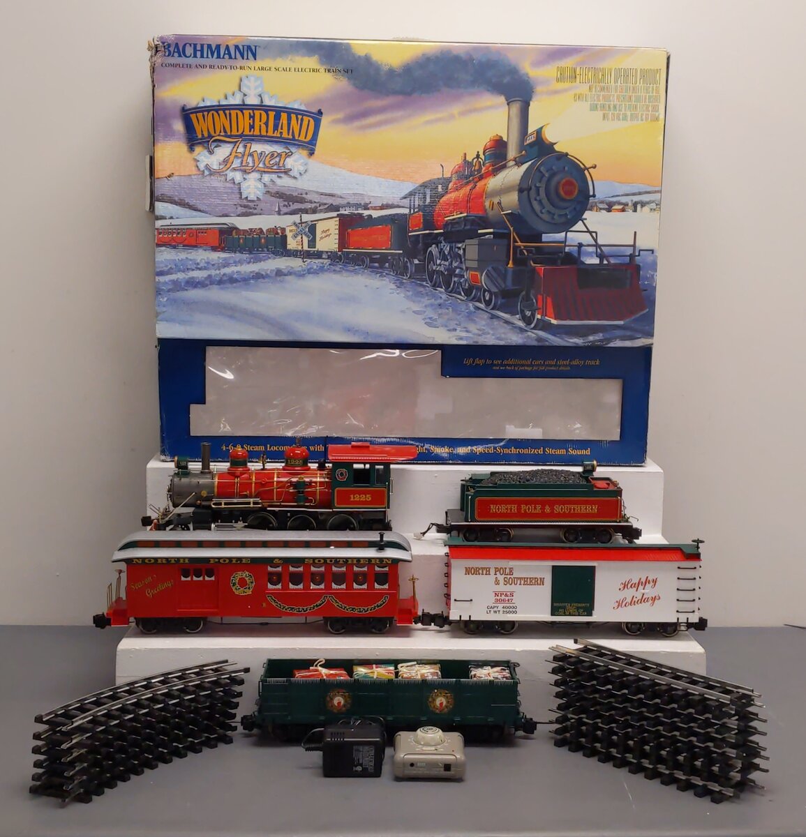 Bachmann 90047 G Scale Wonderland Flyer Steam Starter Train Set EX/Box
