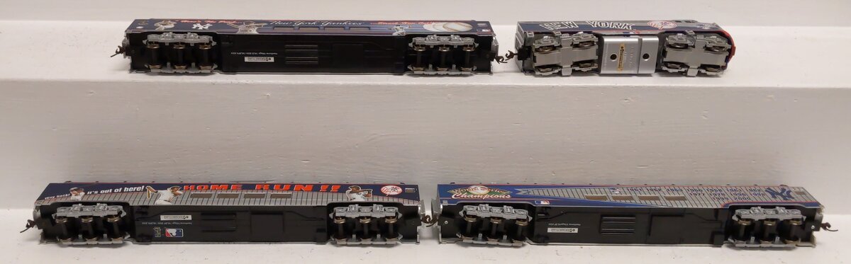 Hawthorne Village HO Scale New York Yankees Baseball Train Set VG/Box