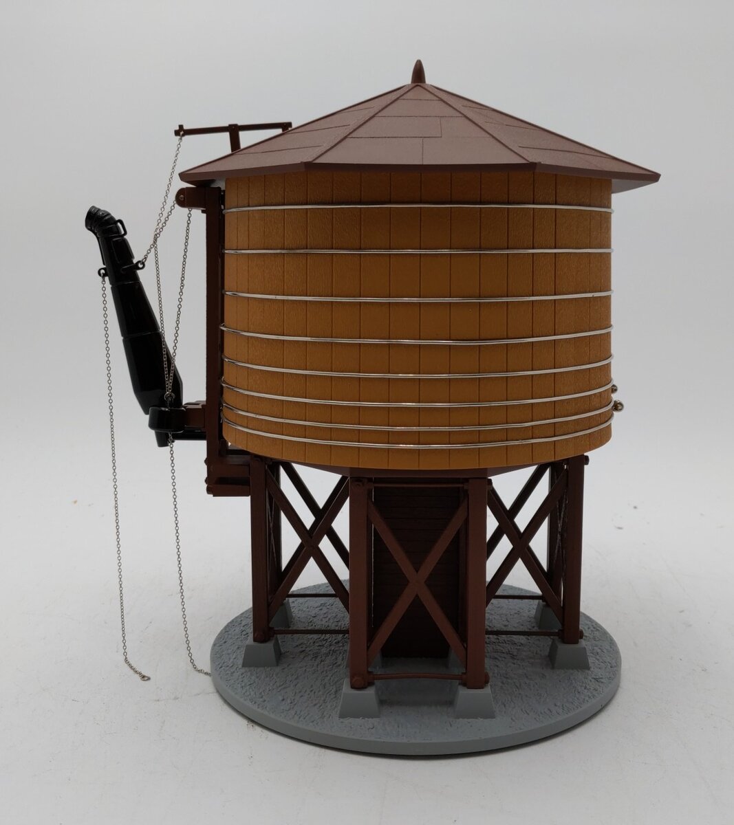 MTH 30-11028 O Operating Wood Water Tower EX/Box