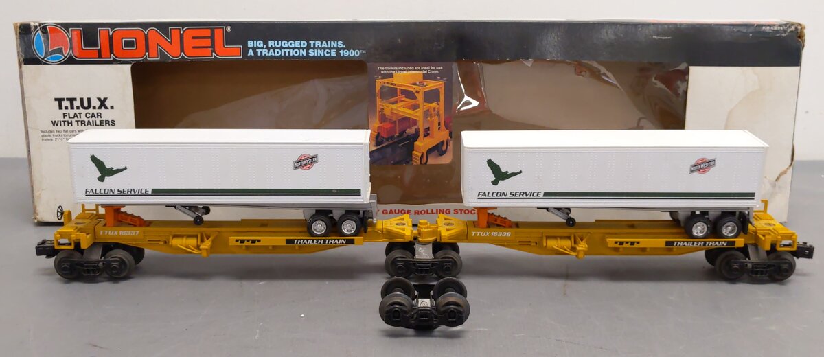 Lionel 6-16334 O Chicago & Northwestern TTUX Flat Cars with Trailers EX/Box