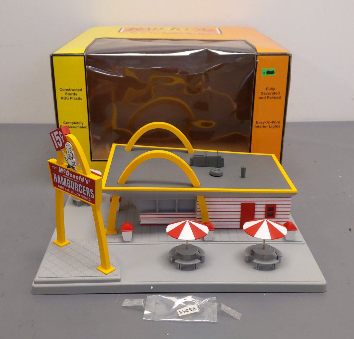 MTH  30-9034 O Original McDonald's Restaurant LN/Box