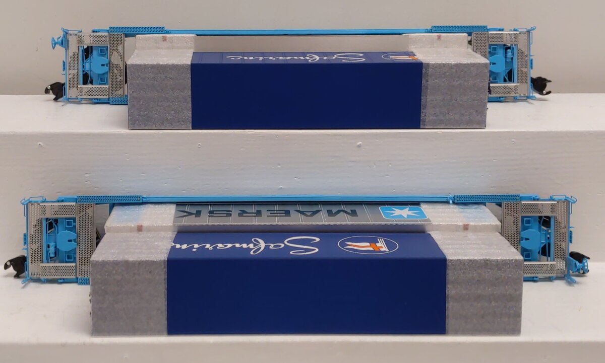 Lionel 6-27702 Maersk Husky Stack Cars (Set of 2) LN/Box