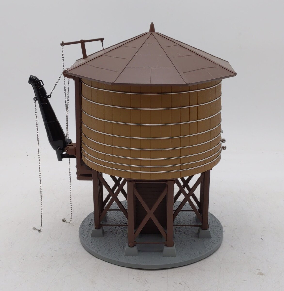 MTH 30-11028 O Operating Wood Water Tower LN/Box