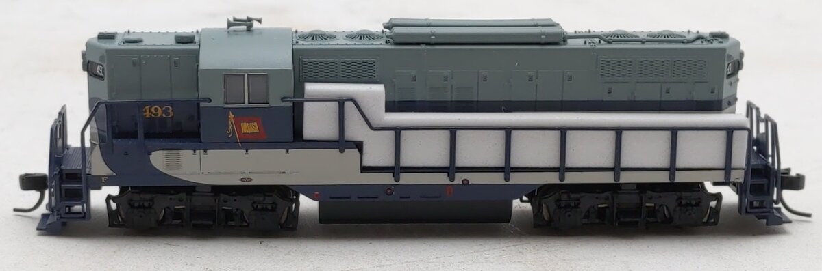 Atlas 40005354 N WAB GP-9 Torpedo Tube Diesel Locomotive Standard DC #493
