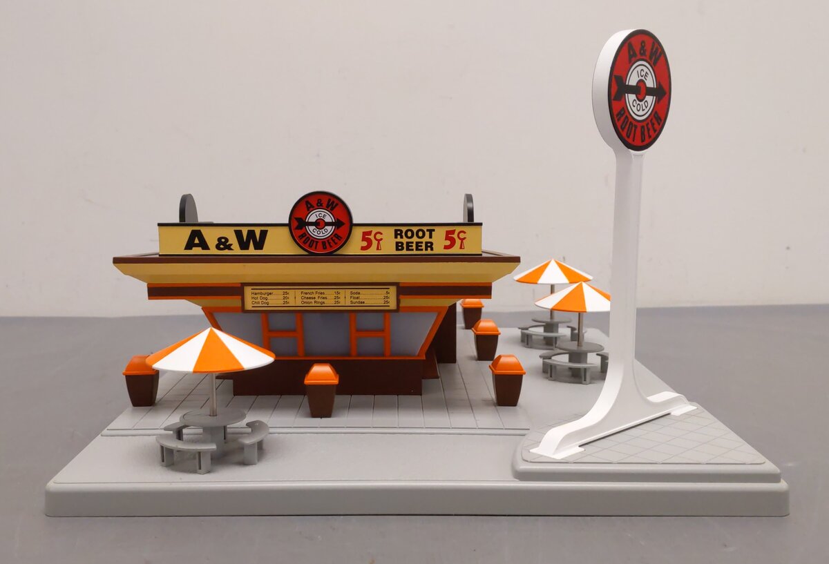 MTH 30-9068 A&W Rootbeer Restaurant Stand LN/Box