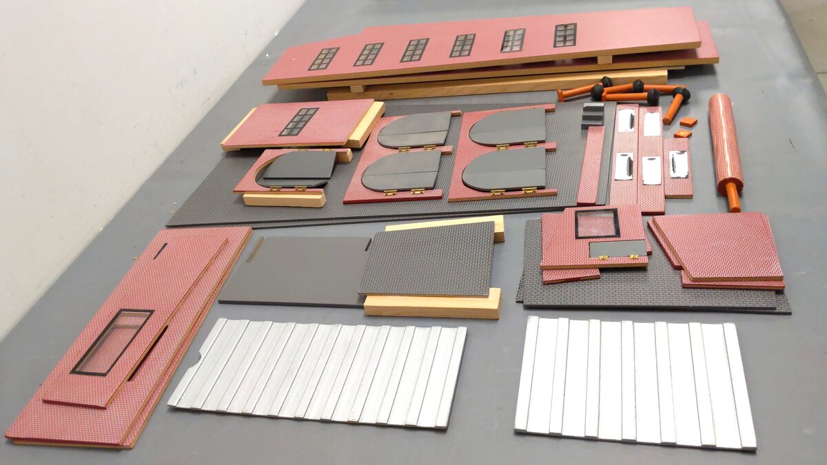 Scale University 005 O Scale 5 Stall Roundhouse Building Kit