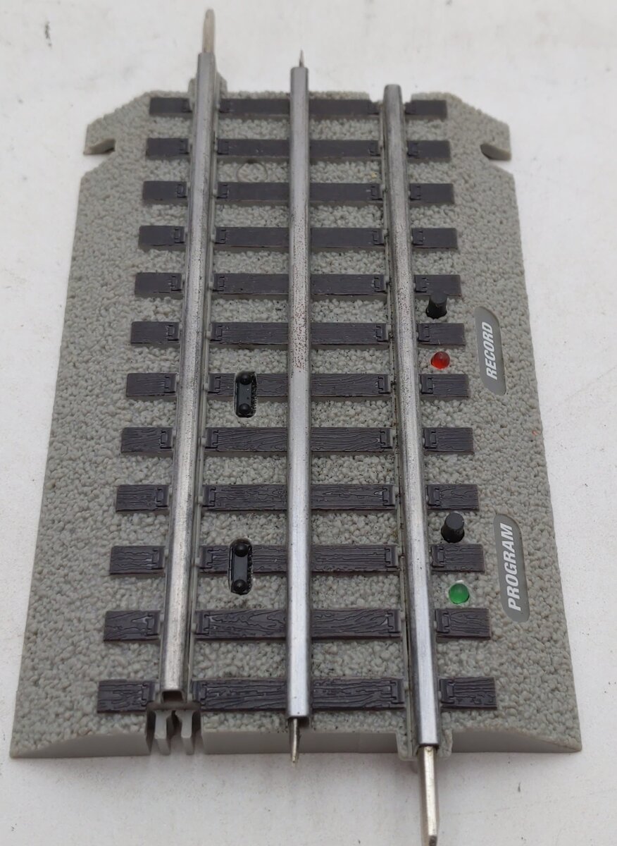 Lionel 6-81294 O LCS Legacy Sensortrack LN/Box
