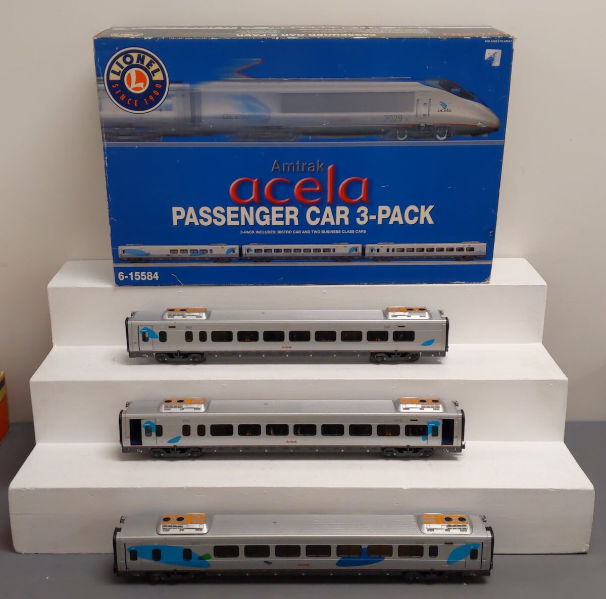 Lionel 6-15584 O Gauge Amtrak Acela Passenger Cars (Set of 3) NIB