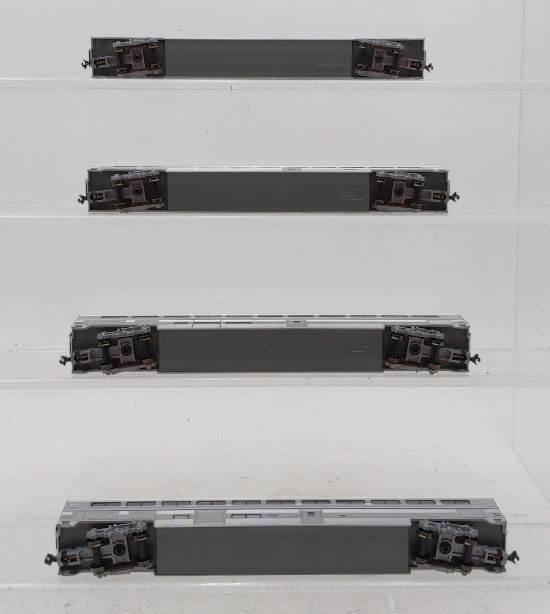 Kato 106-3515 N Scale Amtrak Superliner Phase Ivb Passenger Cars A (Set of 4) LN/Box
