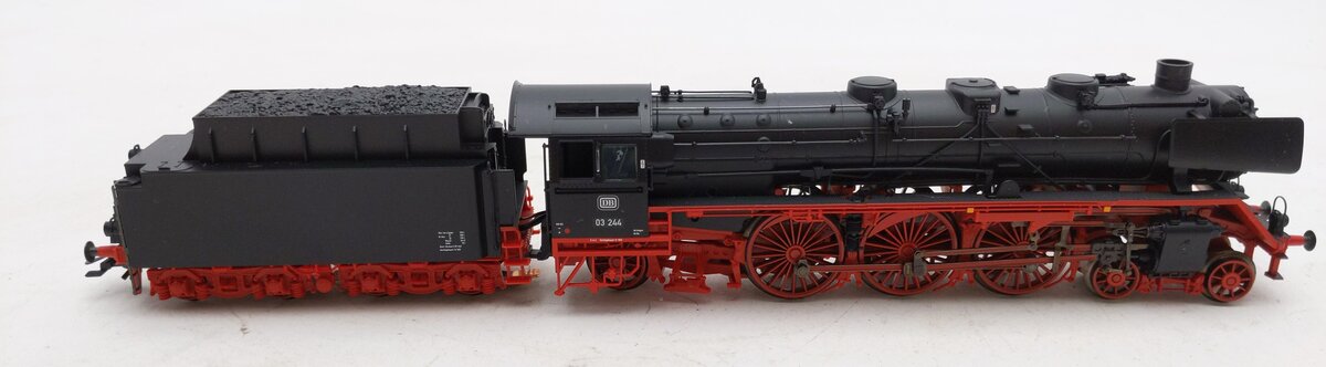 Marklin 37956 HO German Federal Railroad DB Class 03 4-6-2 w/Box Tender