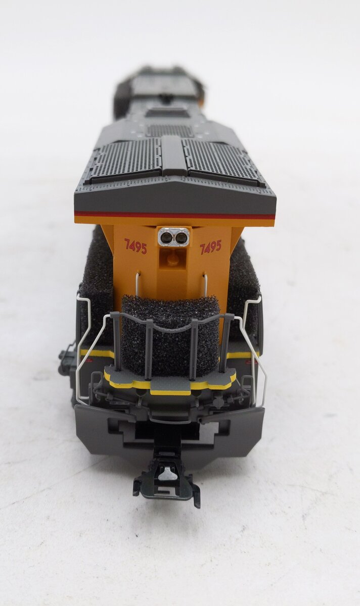 Marklin 38440 HO UP Era VI ES44AC US Diesel Locomotive with DCC/Sound #7495