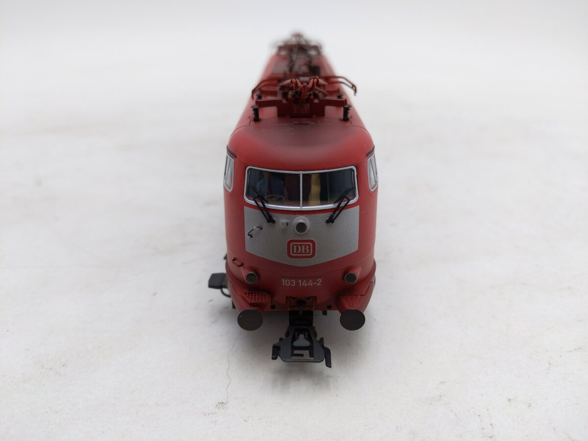 Marklin 39152 HO German Federal Railroad Class 103 Electric Locomotive DCC/Sound