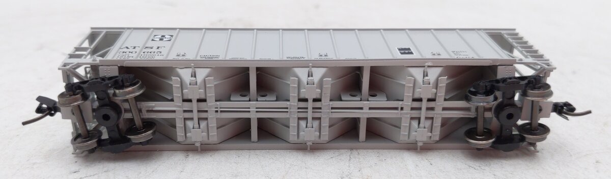 Atlas 50006335 N ATSF RTR 3500 Dry-Flo Covered Hopper #300665