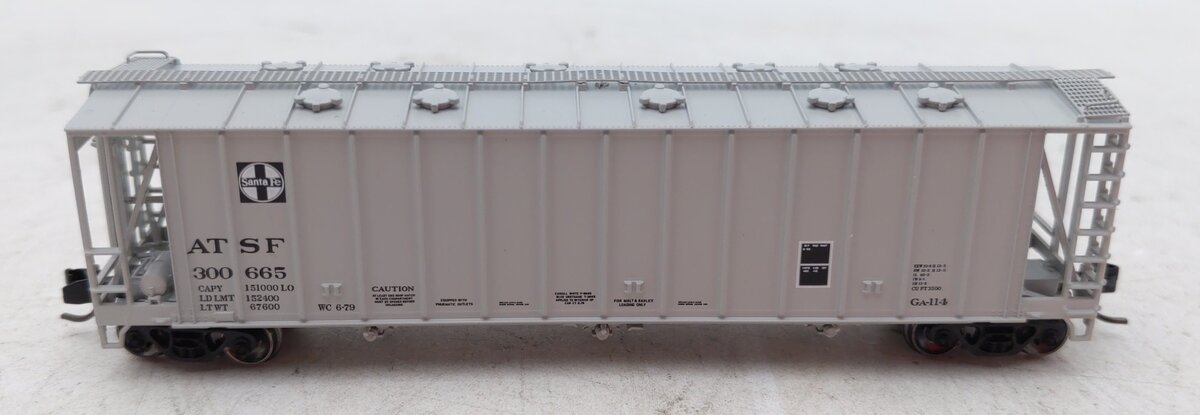 Atlas 50006335 N ATSF RTR 3500 Dry-Flo Covered Hopper #300665