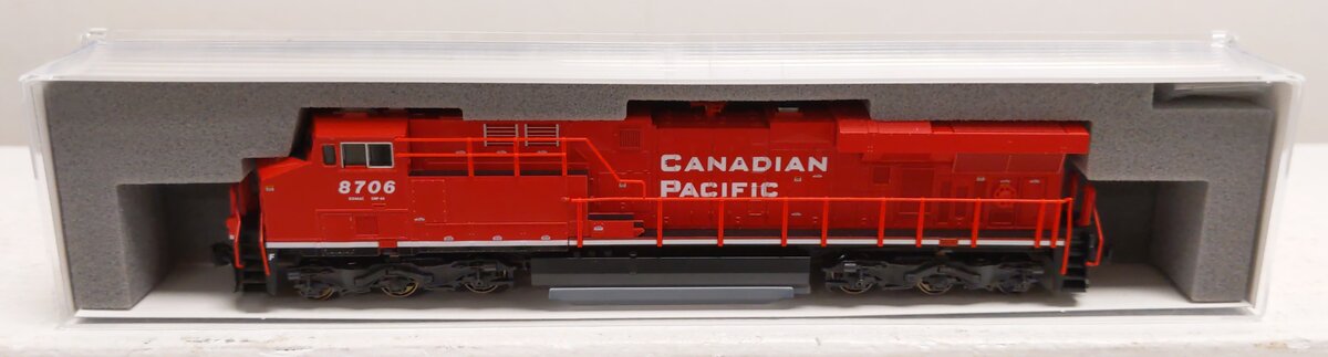 Kato 106-0022 Canadian Pacific GE ES44AC GEVO N Gauge Diesel Freight Train Set