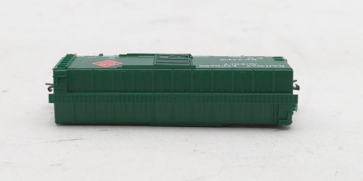 Micro-Trains 50000982 Z Railway Express Agency 40' Boxcar #6438
