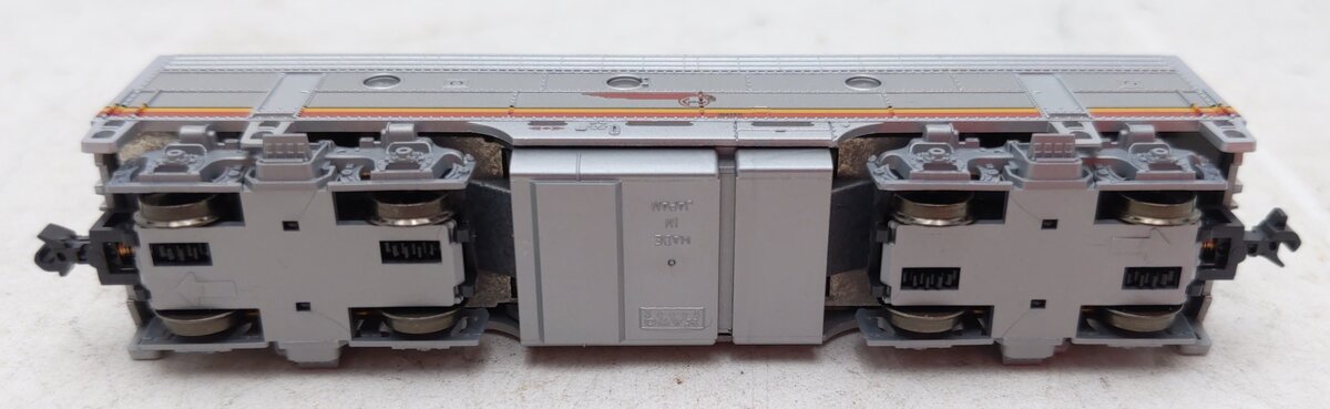 Kato 176-2211 N Santa Fe Warbonnet EMD F7 B-Unit Powered Diesel Locomotive