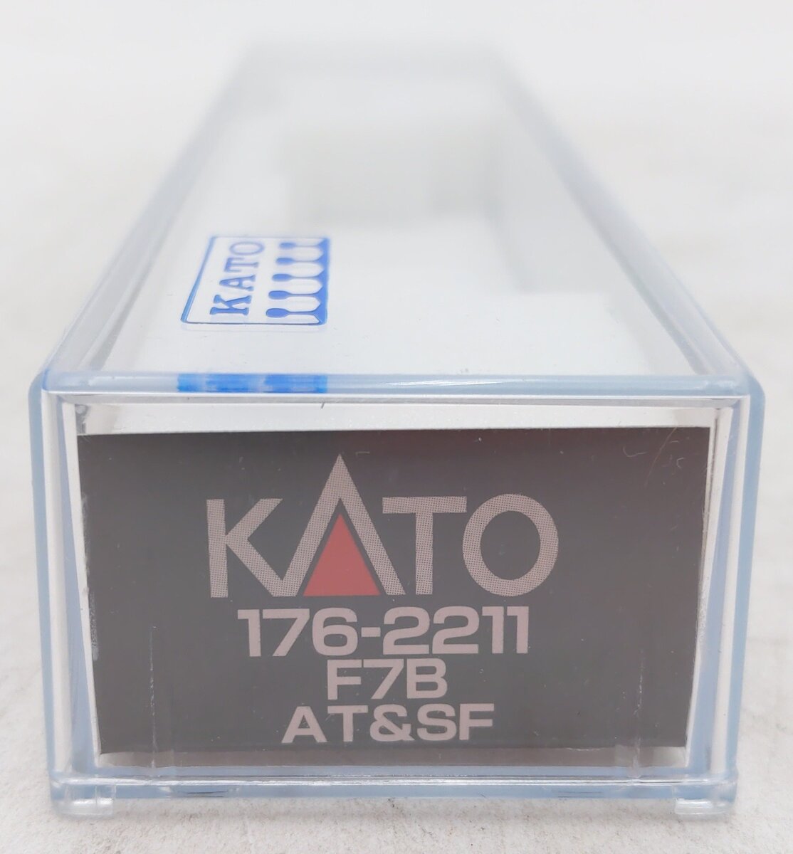 Kato 176-2211 N Santa Fe Warbonnet EMD F7 B-Unit Powered Diesel Locomotive