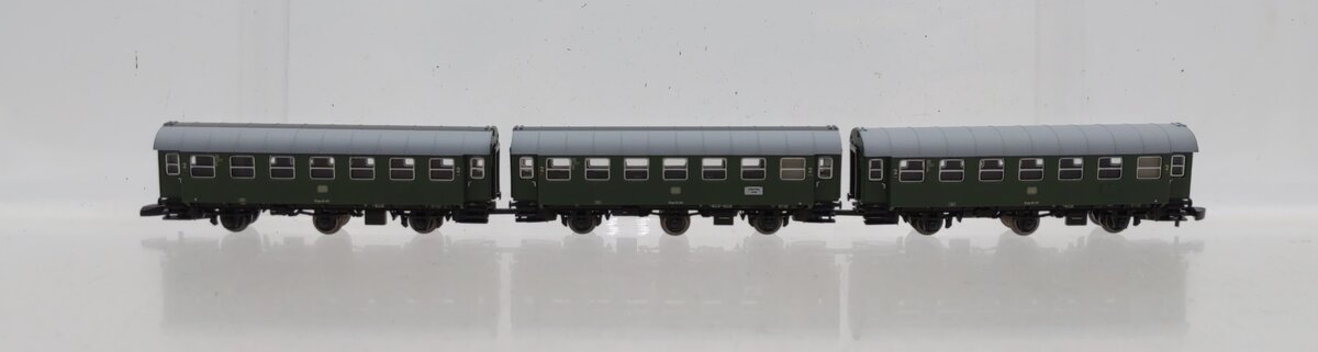 Marklin 87062 Z Geislingen Grade 3-Axle B3yge 761 Commuter Car Set (Pack of 3)