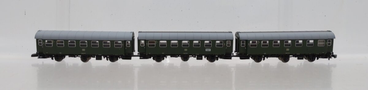 Marklin 87062 Z Geislingen Grade 3-Axle B3yge 761 Commuter Car Set (Pack of 3)
