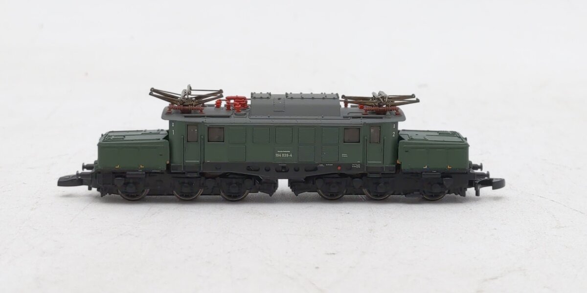 Marklin 88225 Z German Federal Railroad Era IVb Class 194 Electric Locomotive