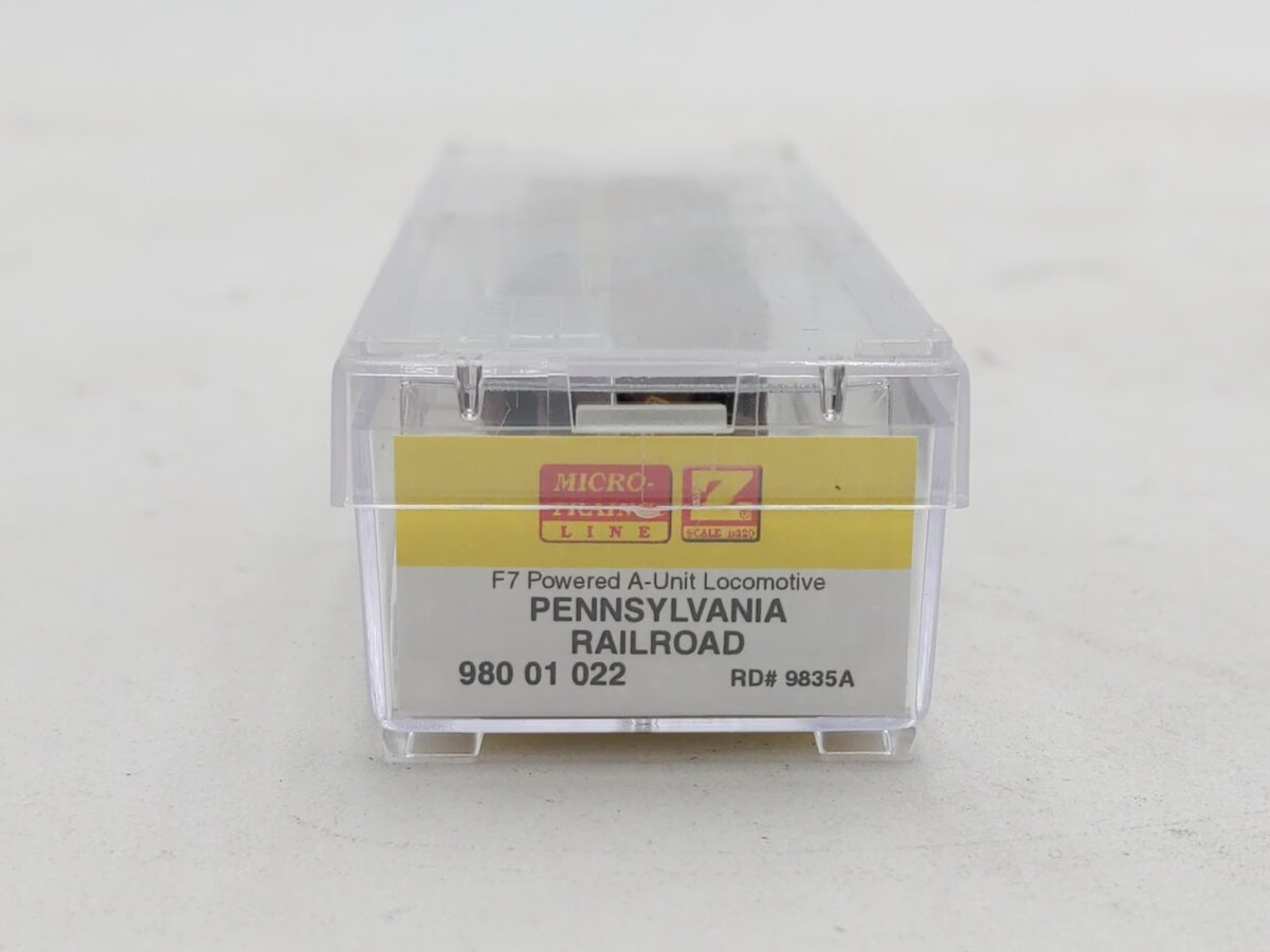 Micro-Trains 98001022 Z Pennsylvania F7 Powered A-Unit Diesel Locomotive #9835A EX/Box