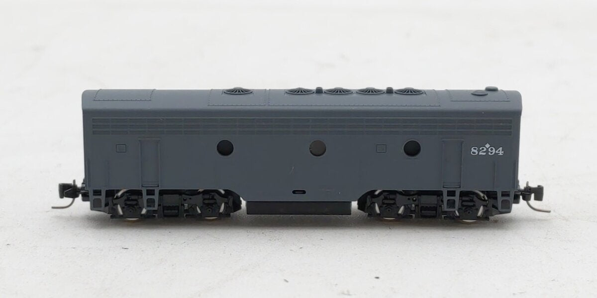Micro-Trains 98002170 Z Southern Pacific EMD F7B - Standard DC #8294