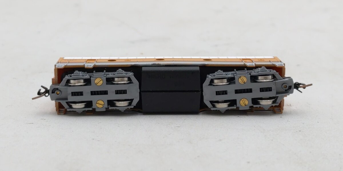 Micro-Trains 98002392 Z Denver & Rio Grande Western EMD F7B - Standard DC #5643