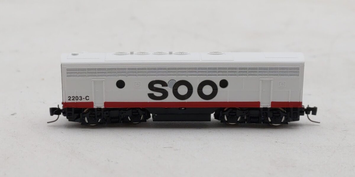 Micro-Trains 98002361 Z Soo Line EMD F7B - Standard DC #2203C