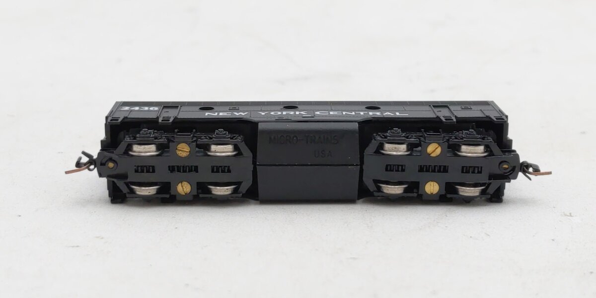 Micro-Trains 98002431 Z NYC F7 B Unit Powered Diesel Locomotive #2436